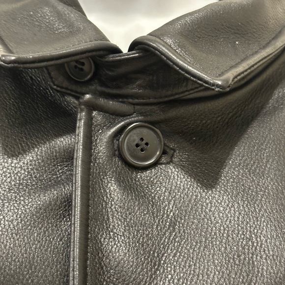 Danier Genuine Leather Jacket - Picture 3 of 16